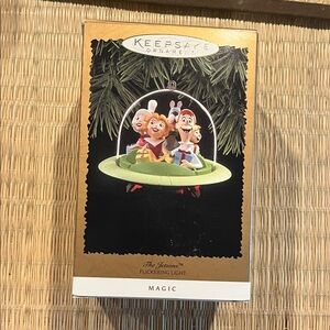 Hallmark Keepsake The Jetsons Ornament with Flickering Light